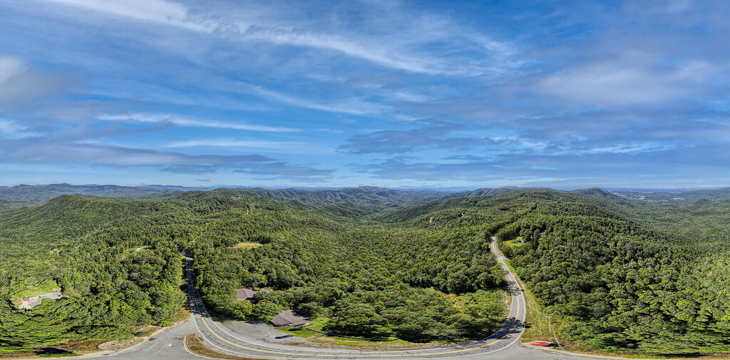 Hwy 52 Over Fort Mountain by kvphoto