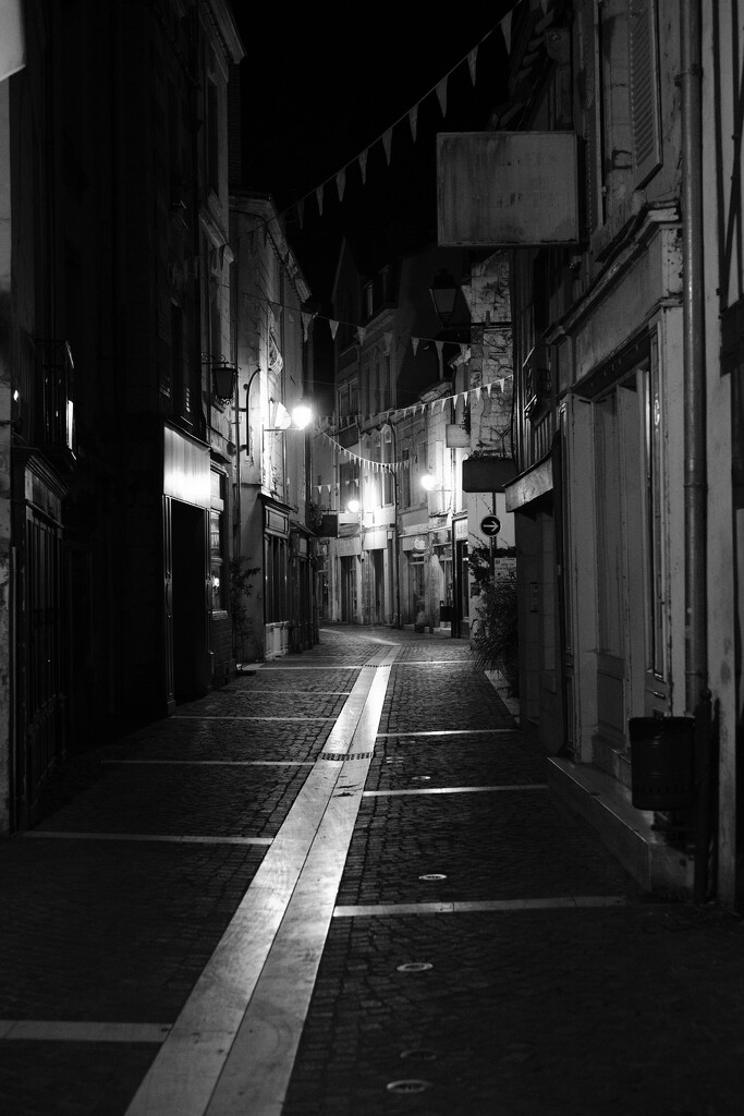 Street (no)life... by vignouse