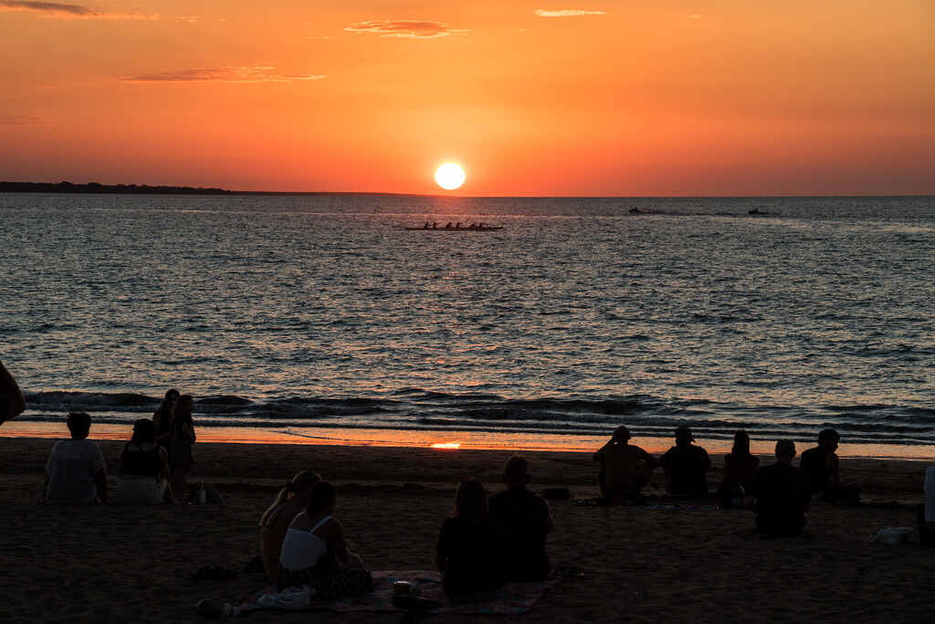 Sunset at Mindil Beach by flyrobin
