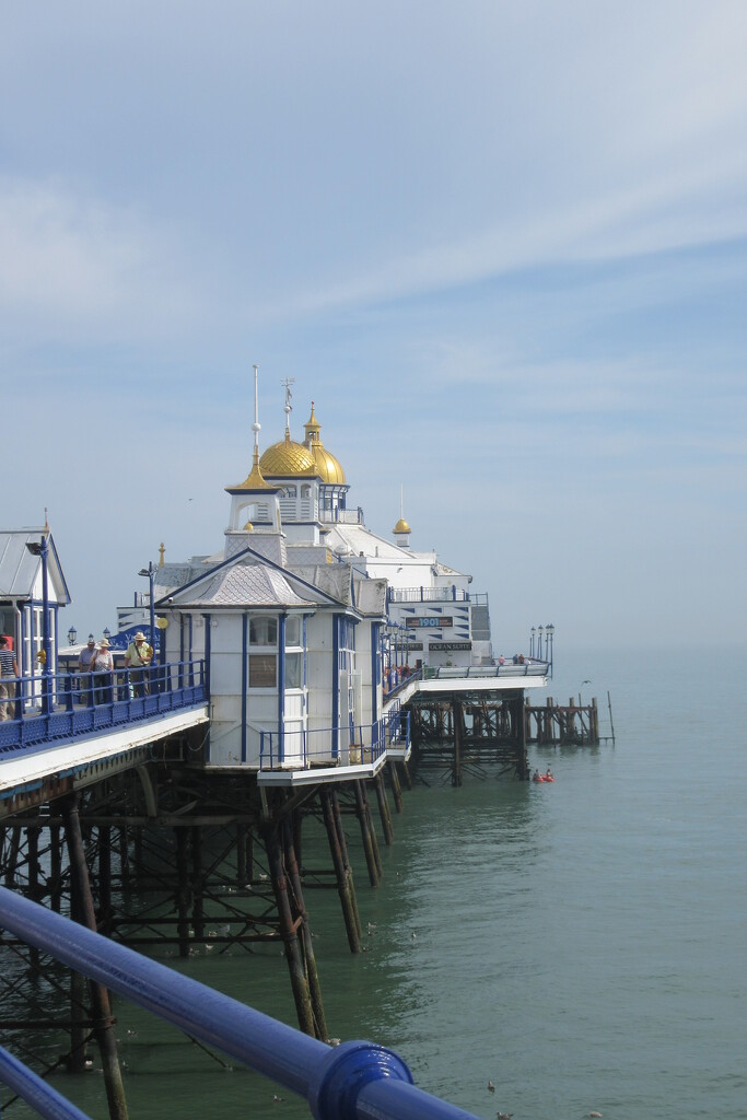 Eastbourne Pier by lellie