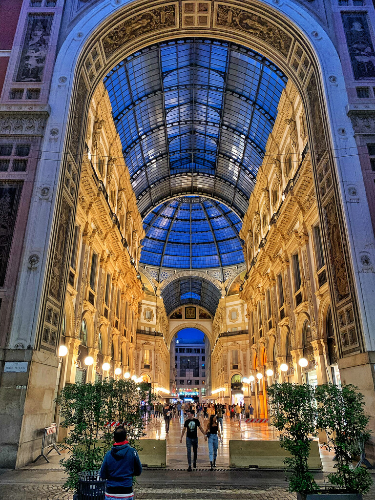 Galleria Vittorio Emanuele.  by cocobella