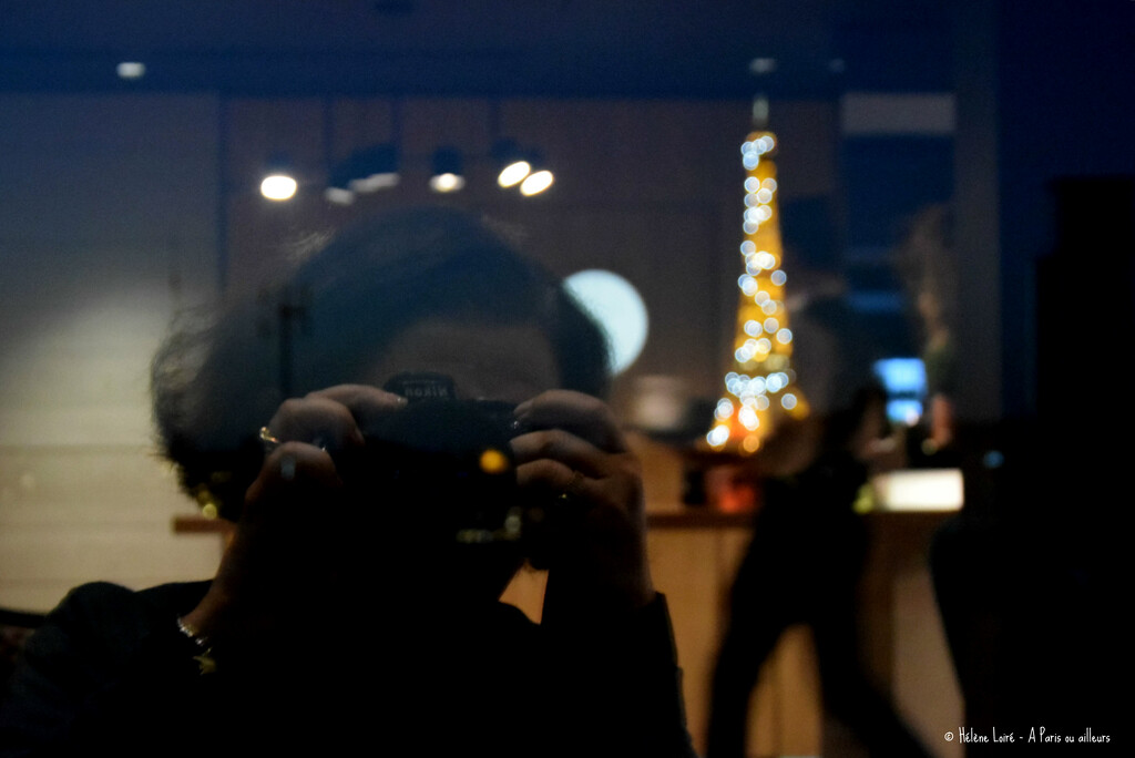 Trying to photograph behind a window by parisouailleurs