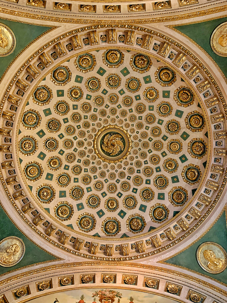Ornamental ceiling.  by cocobella