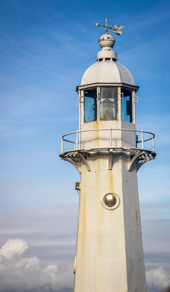 Lighthouse by swillinbillyflynn