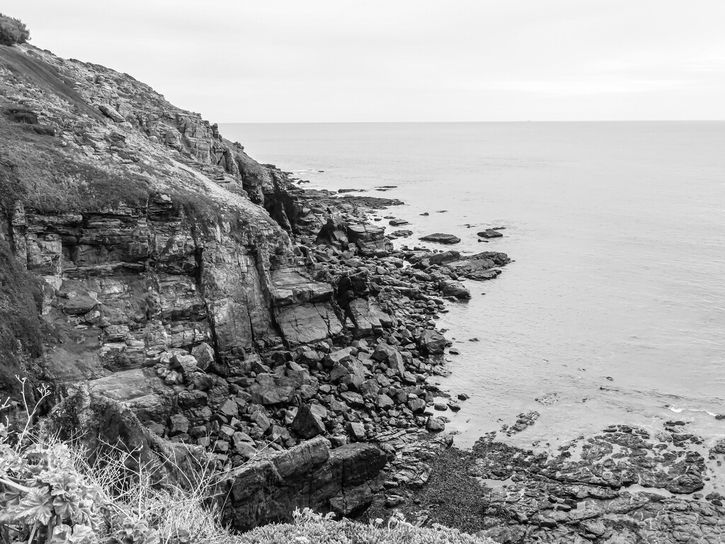 Rocky Cornish Coastline by mumswaby