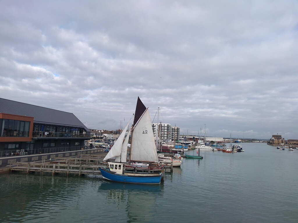 A Yacht at the Yacht Club by moirab