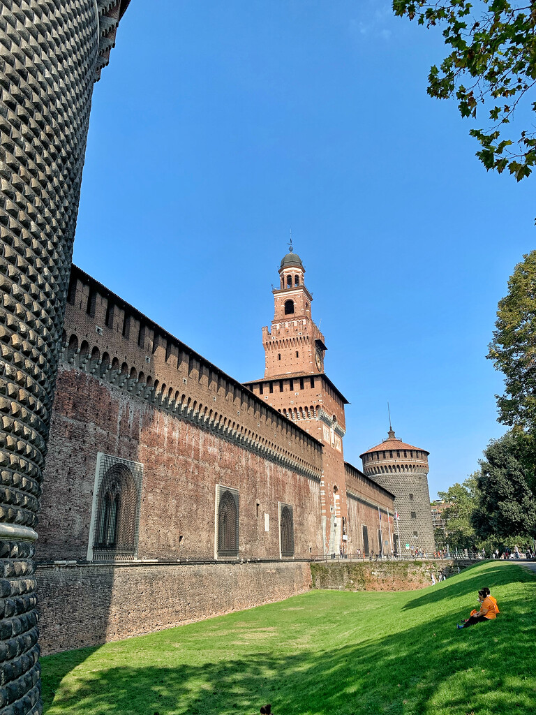 Around the Castello Sforzesco by cocobella