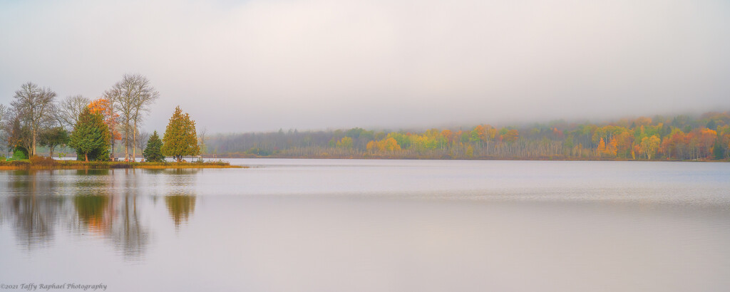 Morning at Sunday Lake by taffy