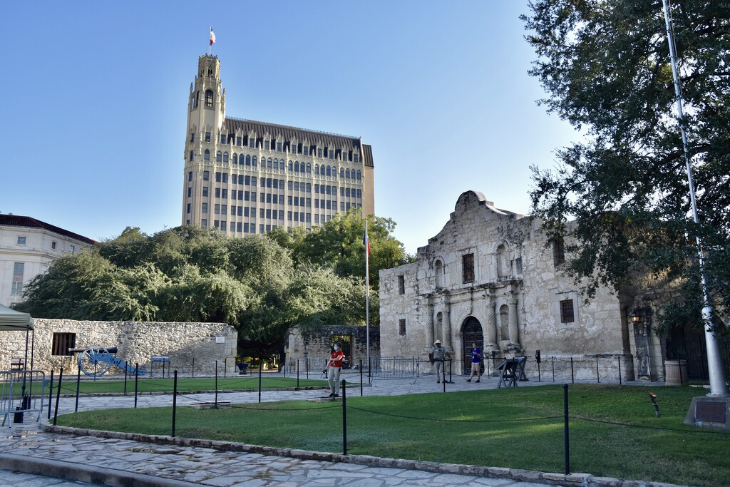 The Alamo by louannwarren