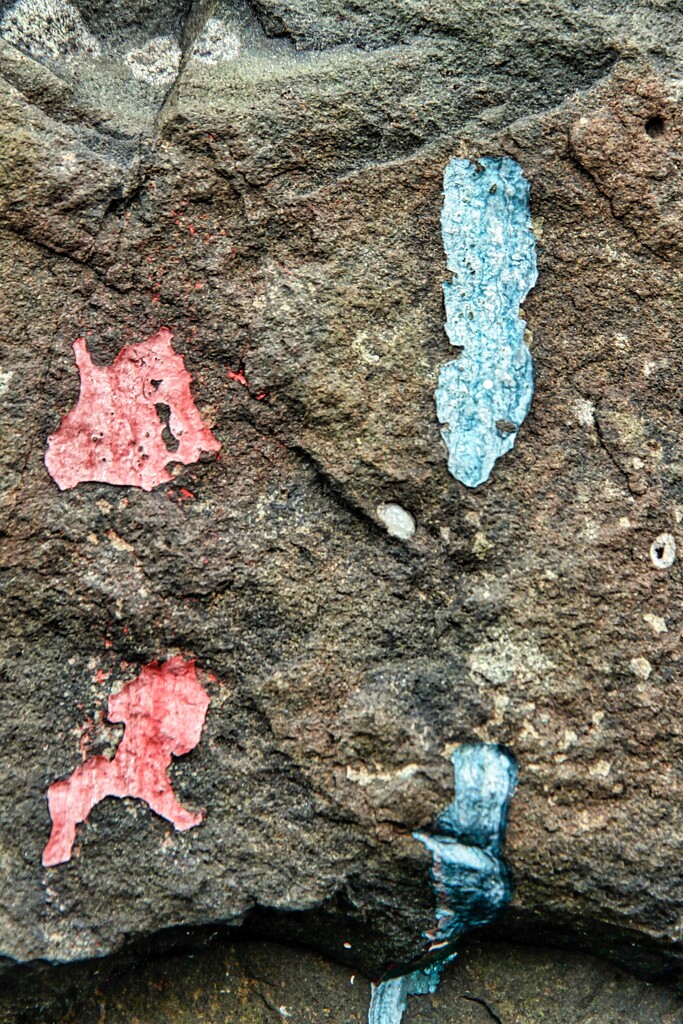 Paint on rock by okvalle