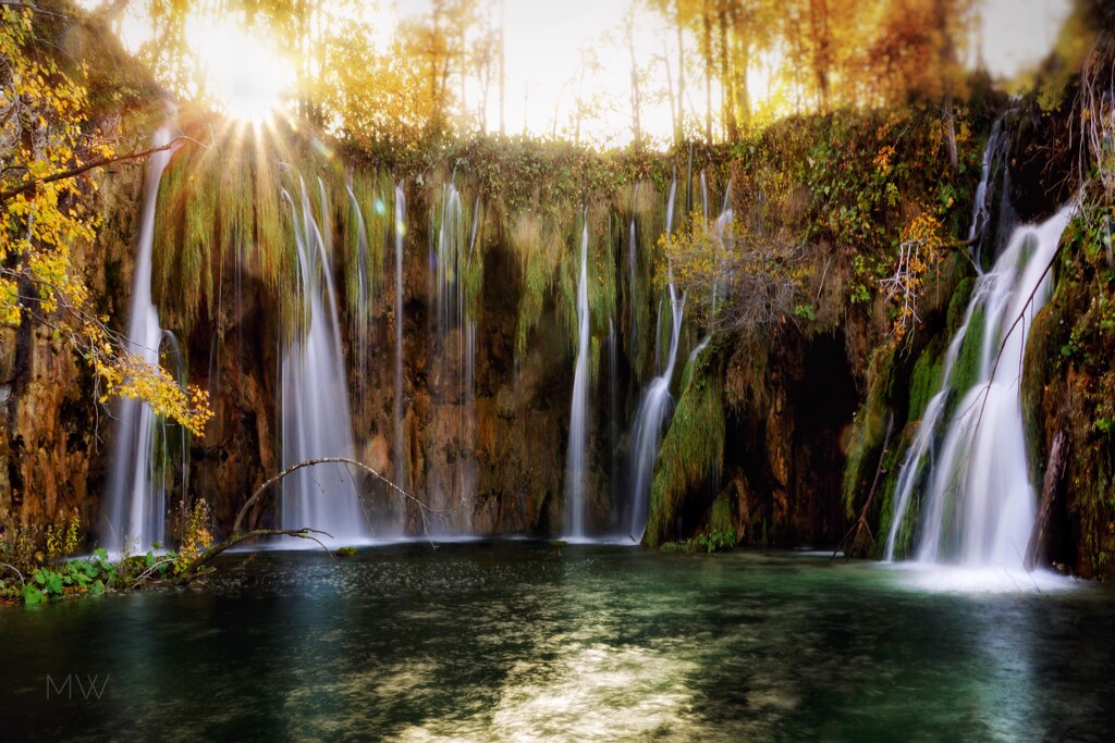 25-10-2021 Plitvice Lakes and Falls by mona65
