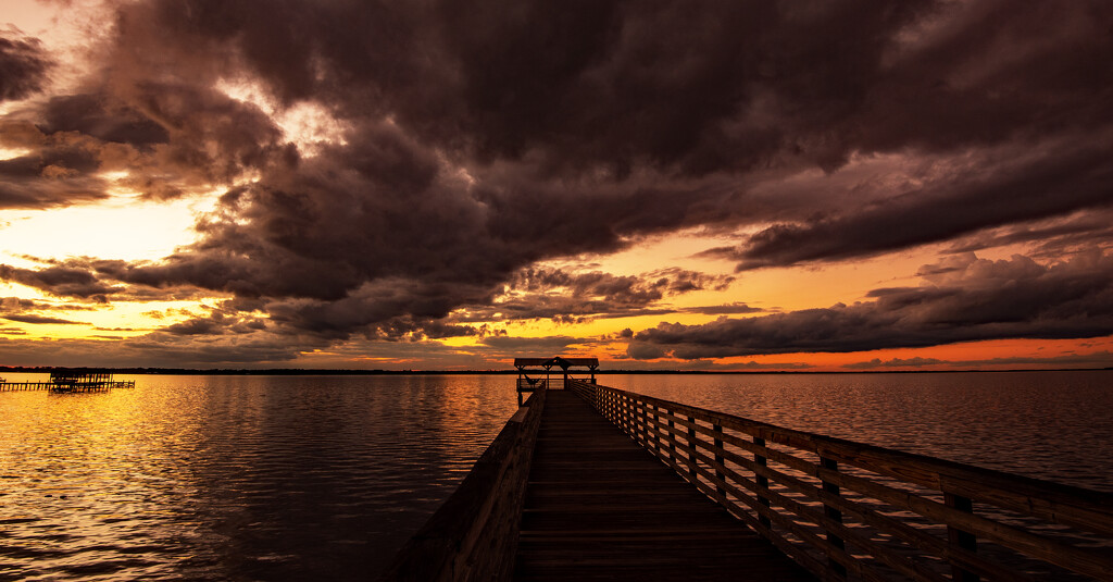 Cloudy Sunset! by rickster549