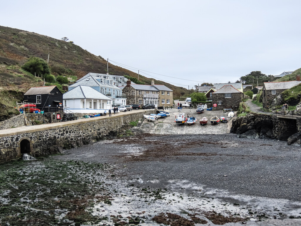 Mullion Cove,  Cornwall by mumswaby