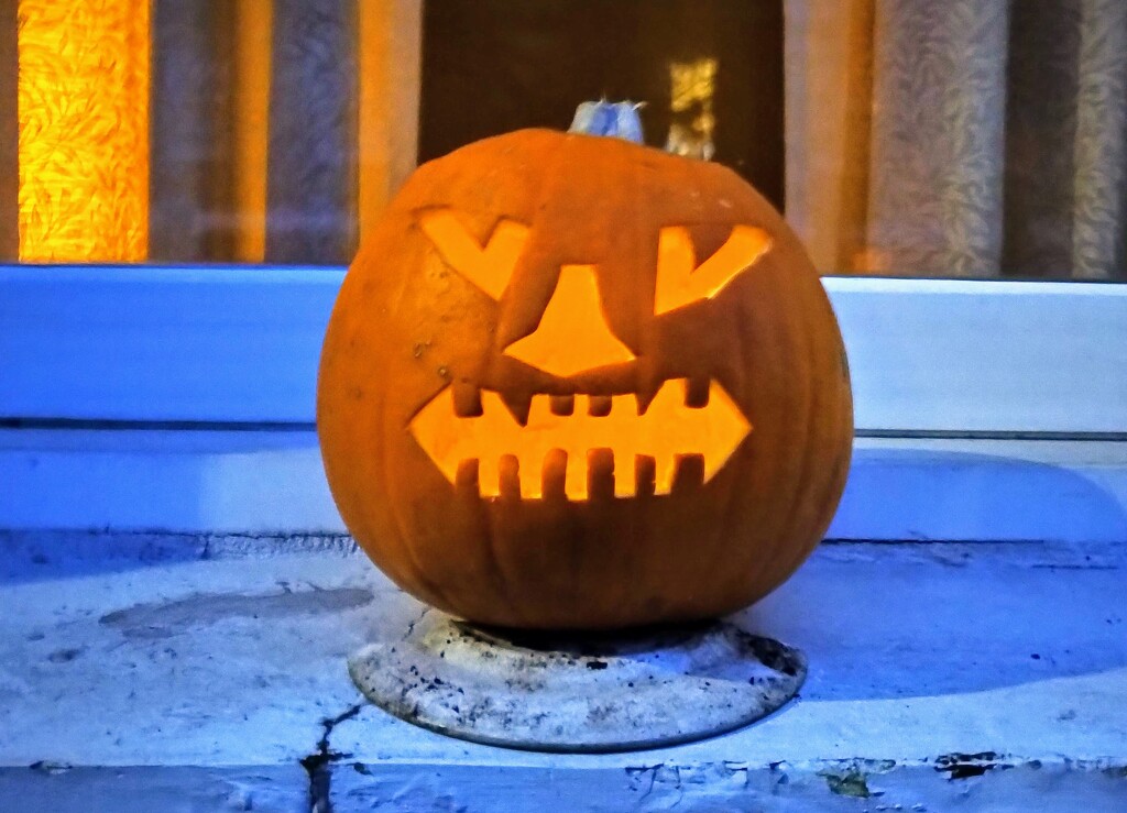 Scary pumpkin by boxplayer