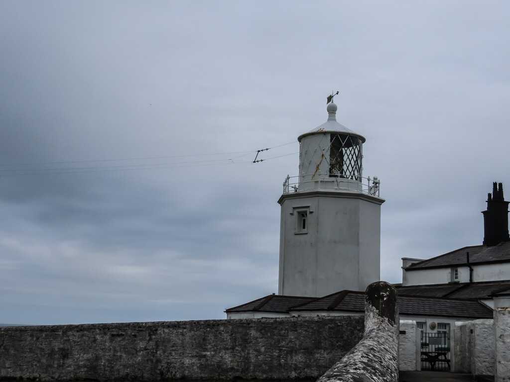 Lizard Point Lighthouse by mumswaby