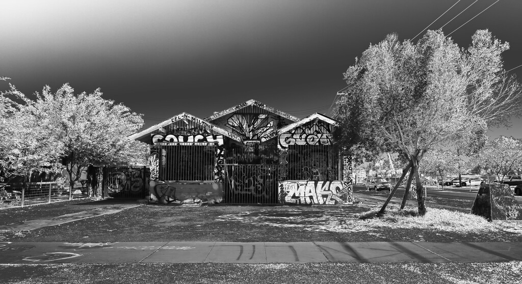 grafitti house by blueberry1222