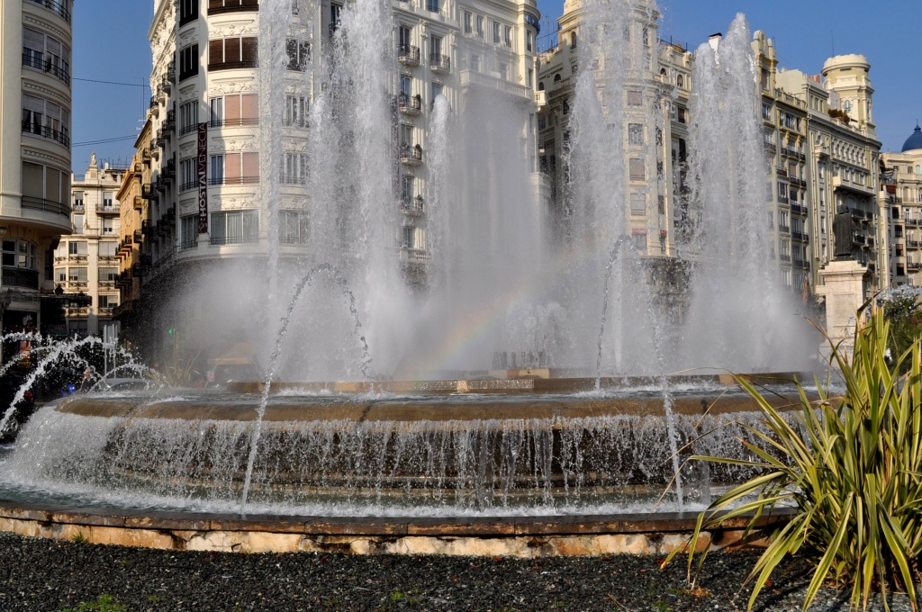 Rainbow fountain by philbacon