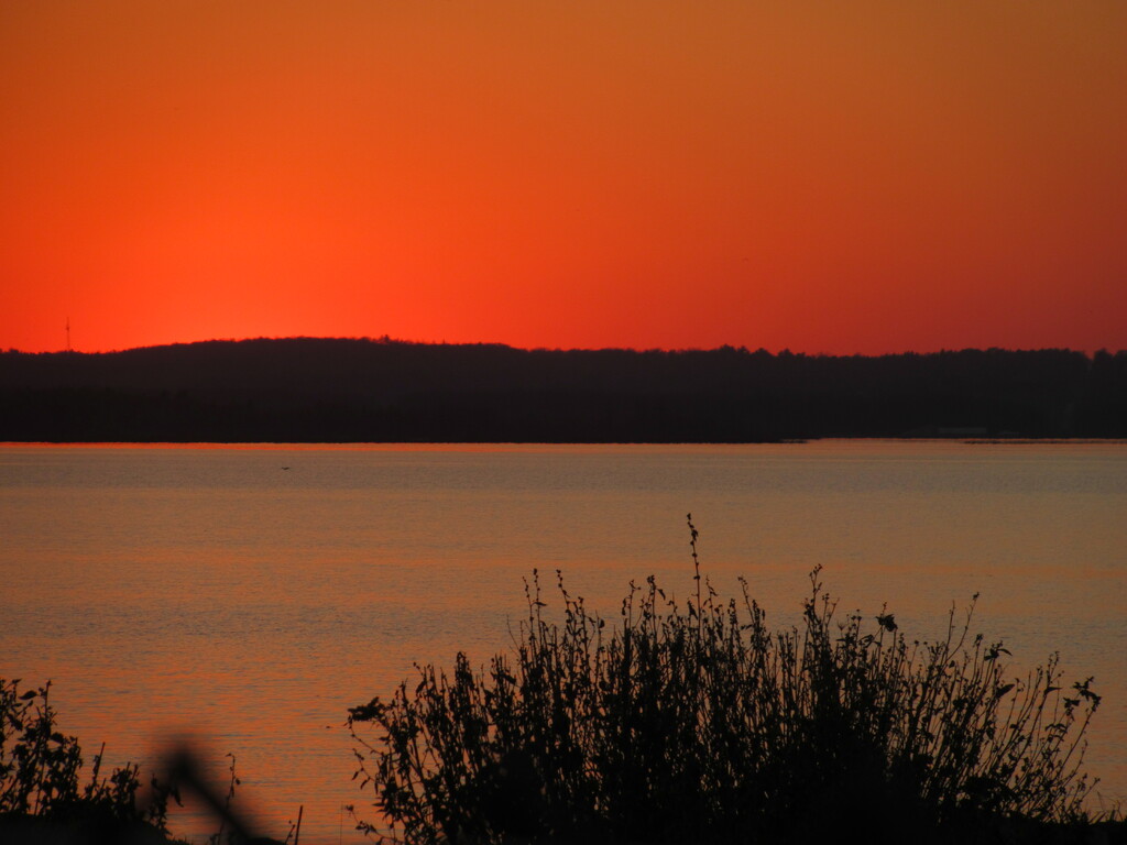 Sunset at Cooks Bay - Lake Simcoe by bruni