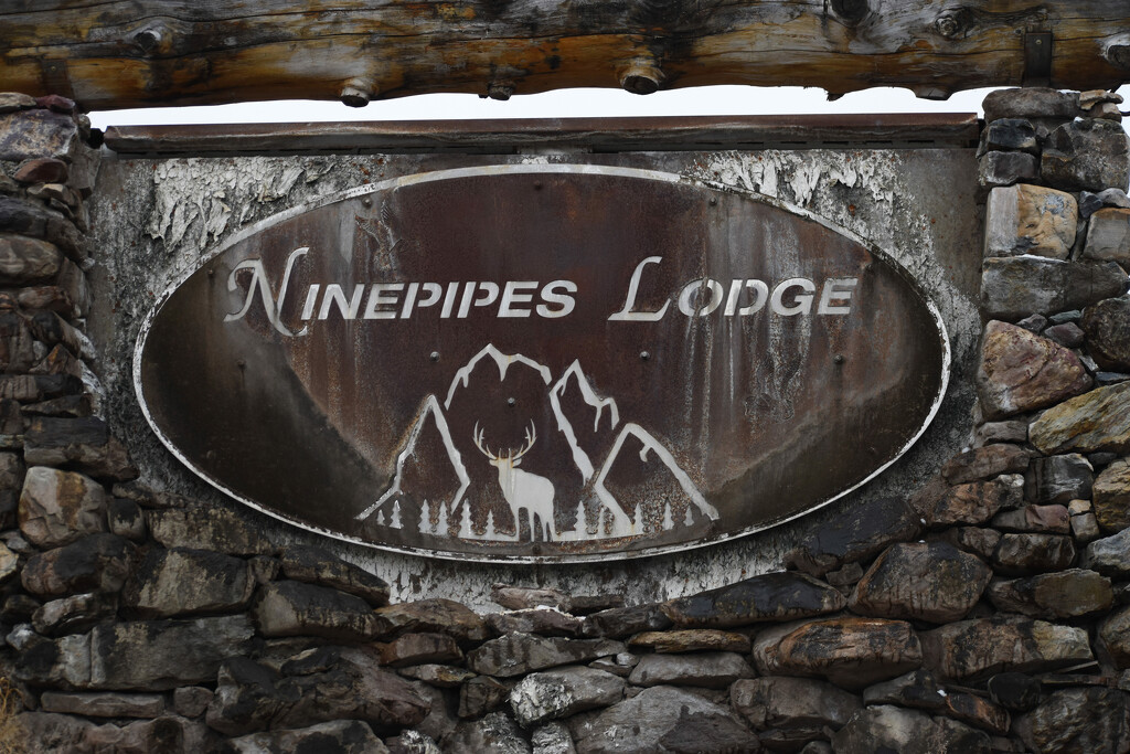 Ninepipes Lodge by bjywamer