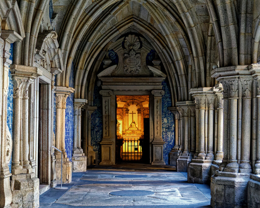1115 - Chapel in the cloisters by bob65