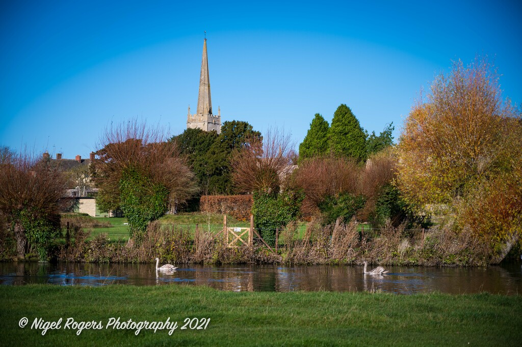 Lechlade church by nigelrogers
