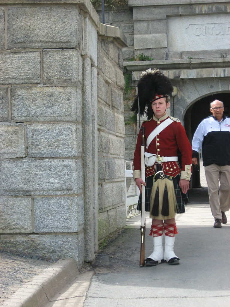 Uniform #6: Guard at Halifax Citadel by spanishliz
