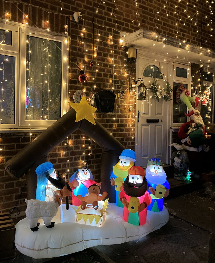Inflatable nativity by boxplayer
