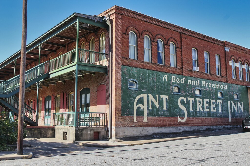 Ant Street Inn by judyc57