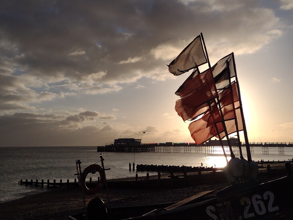 Boat on the Beach by moirab