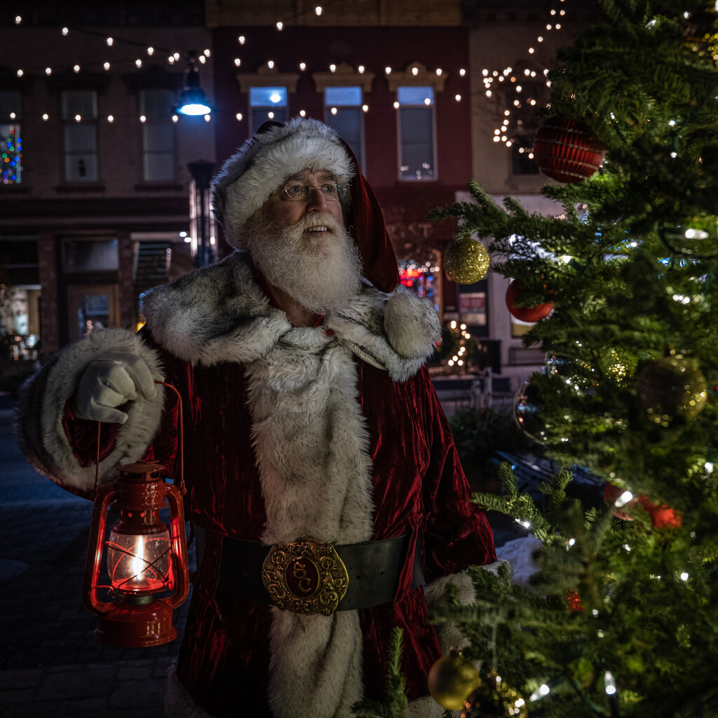 Santa in Milford Michigan  by dridsdale