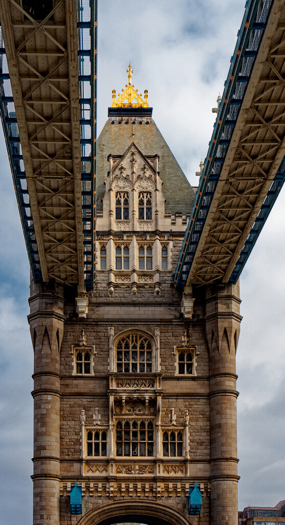 1128 - Tower Bridge by bob65