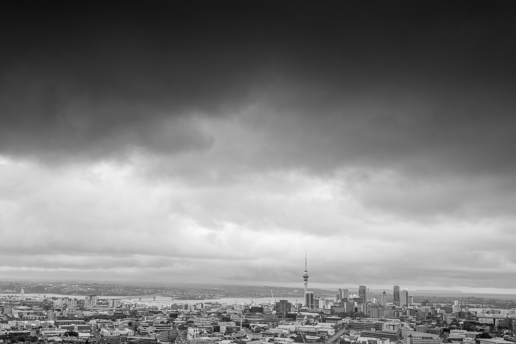 Dark sky's over Auckland CBD by creative_shots