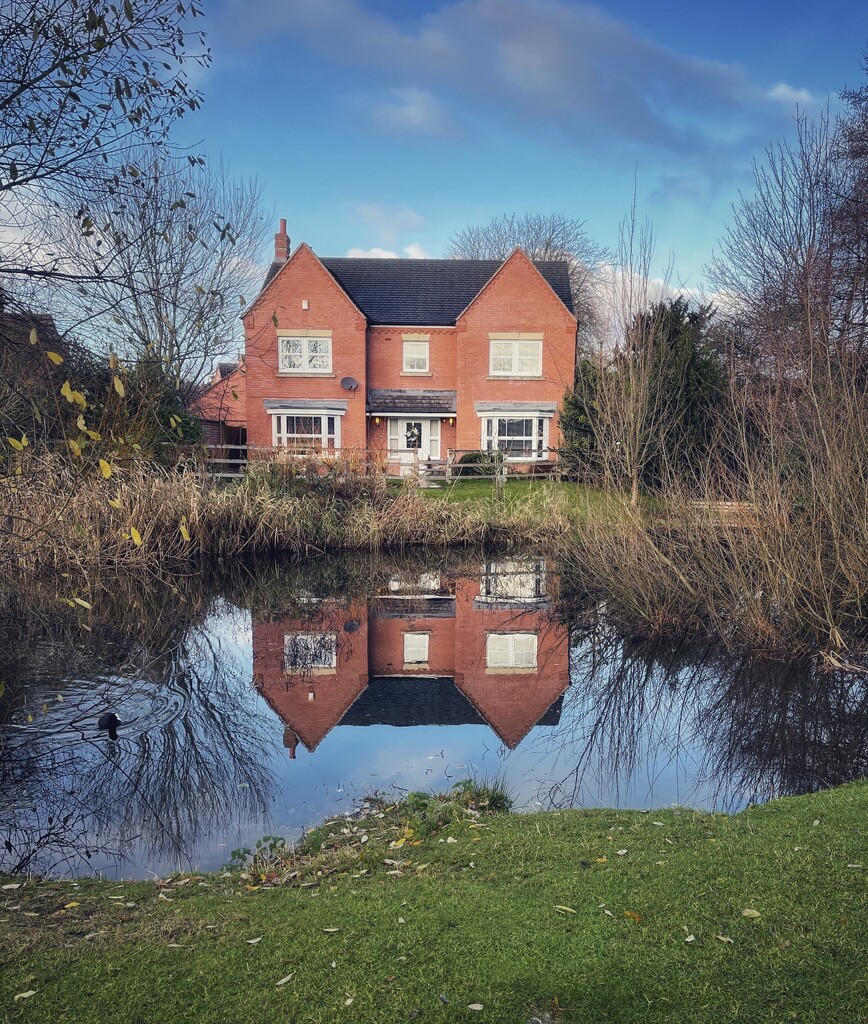 Lovely house in a lovely spot by tinley23