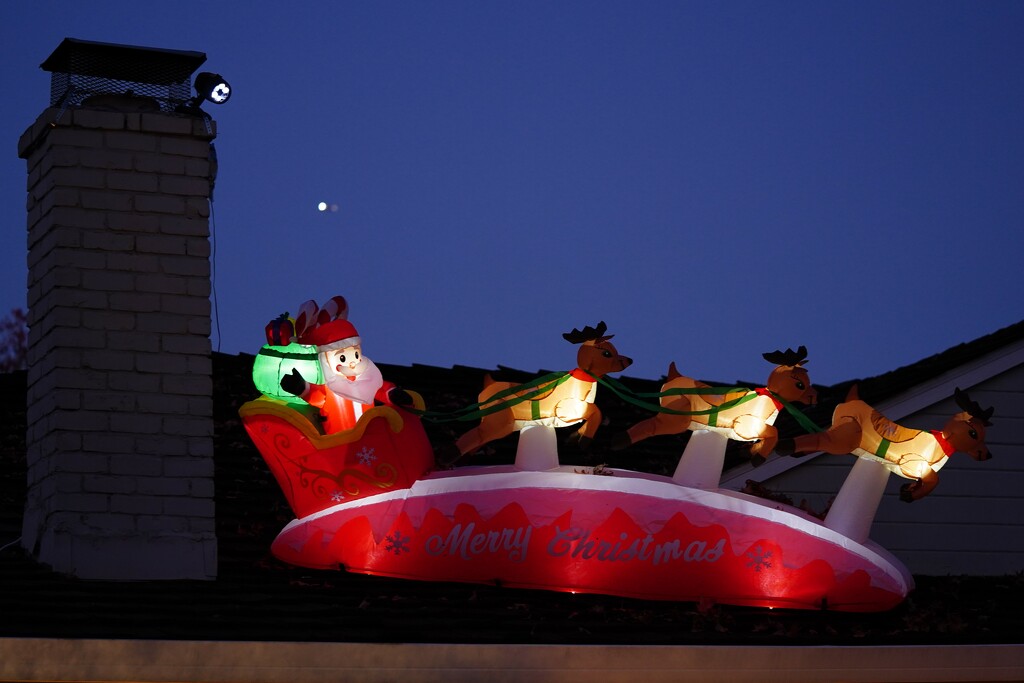 Rooftop Christmas decoration by acolyte