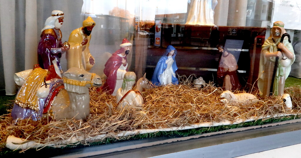 Another Shop Window Nativity Scene by davemockford