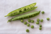 25th Dec 2021 - Summer fresh! Peas in a pod