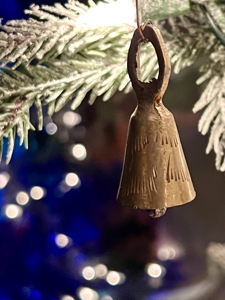 bell and bokeh by amyk