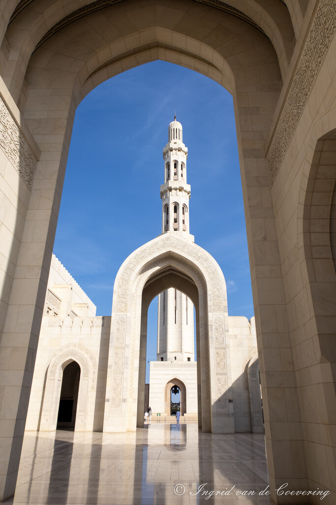 Sultan Qaboos Grand Mosque by ingrid01