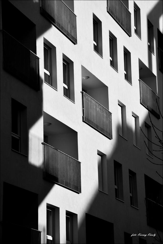 Light and shadow by kork