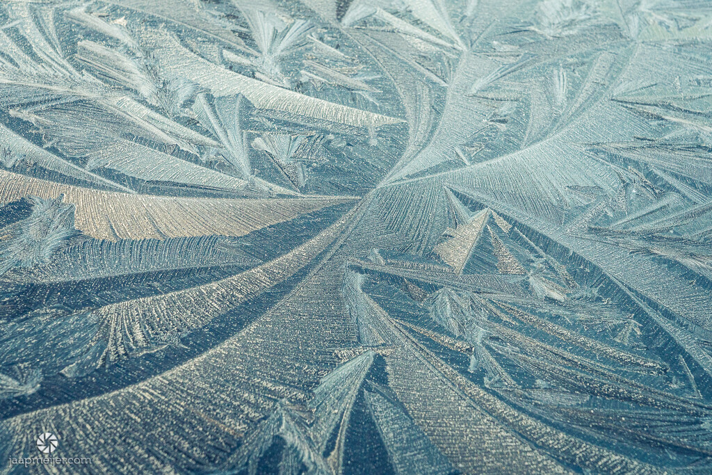 Ice patterns by djepie