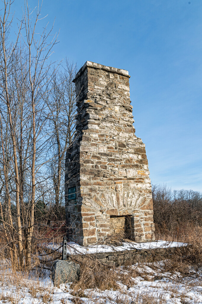 McNab's Lonely Chimney by farmreporter