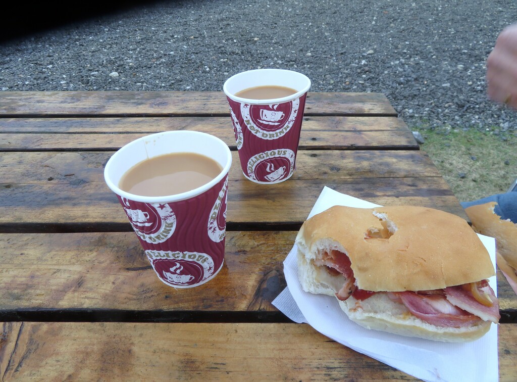 Breakfast at the car boot sale by lellie