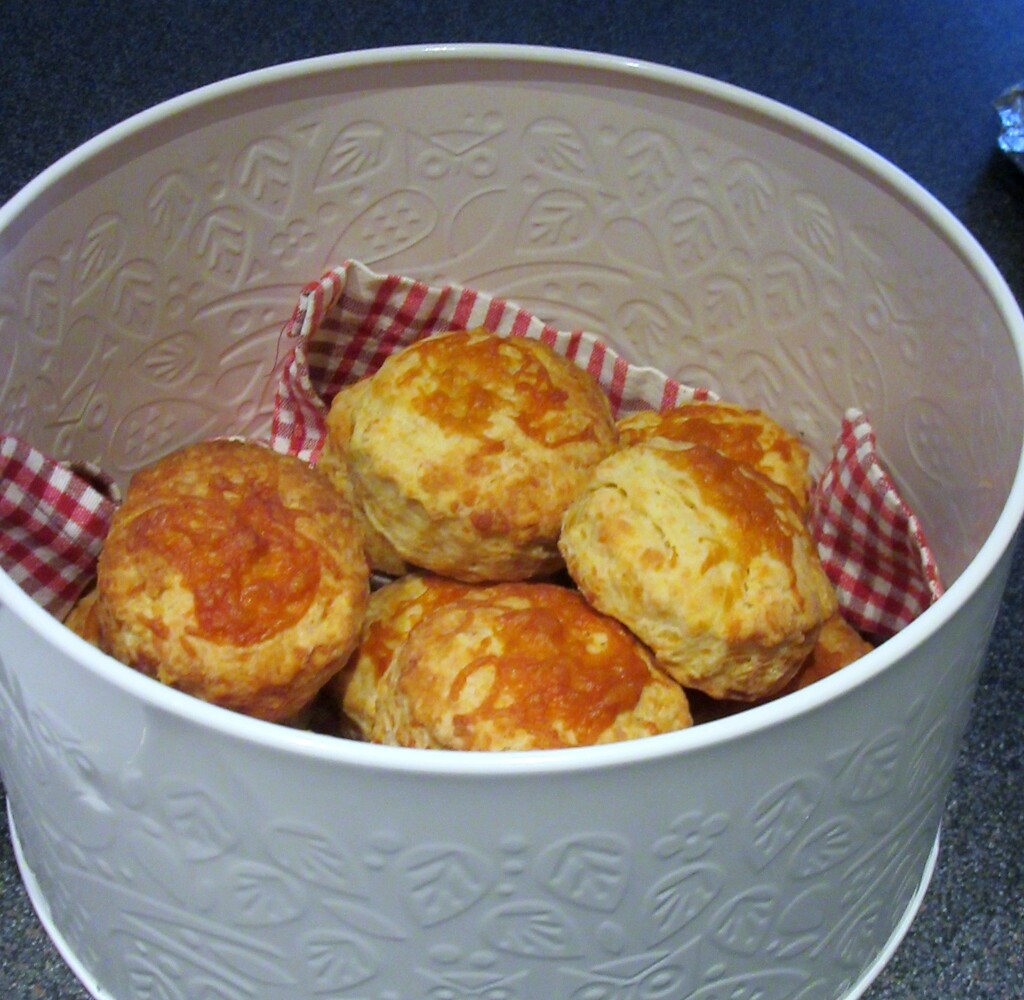 Cheese Sconbes by lellie