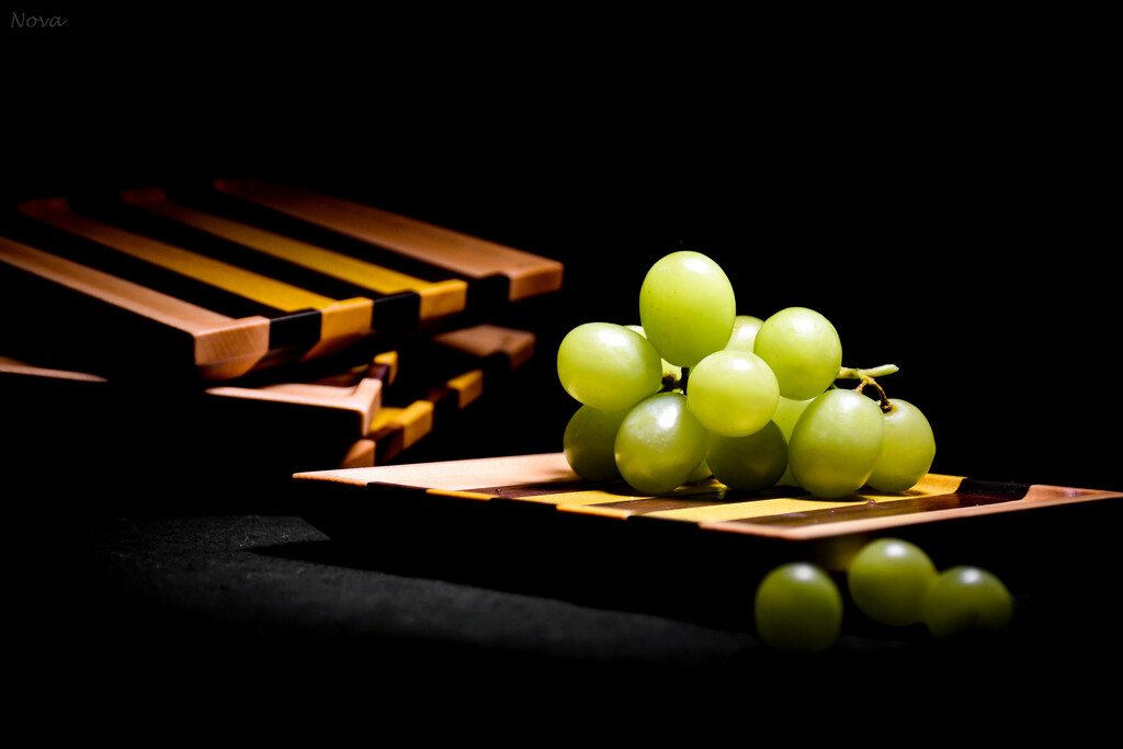 grapes by novab