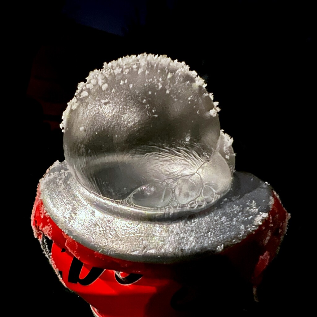 Ice bubble with your coke?! by gaillambert