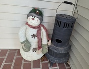 6th Jan 2022 - Frosty keeping warm
