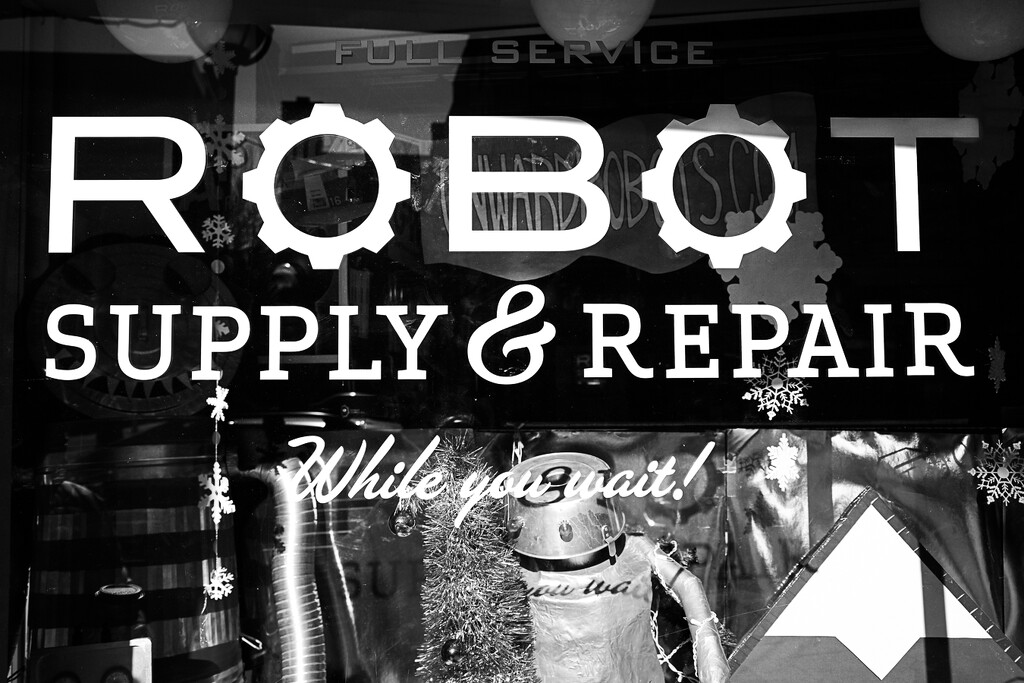 Robot Supply by vera365