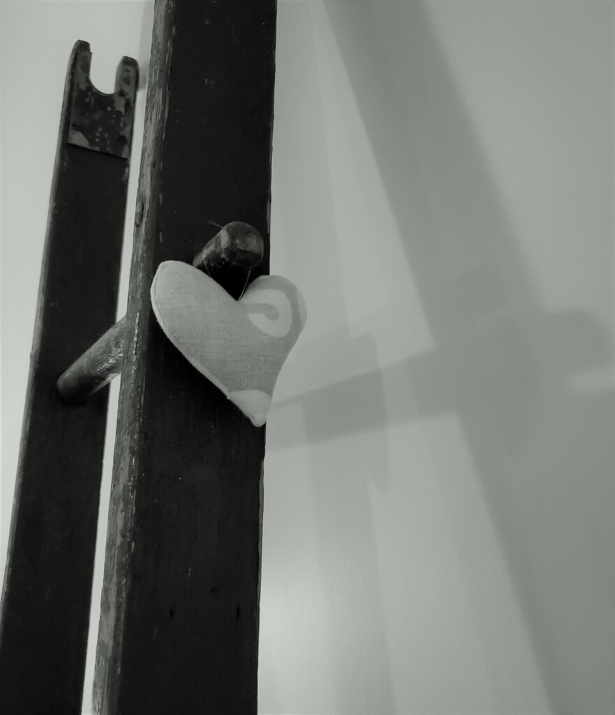 ladder heart by edorreandresen
