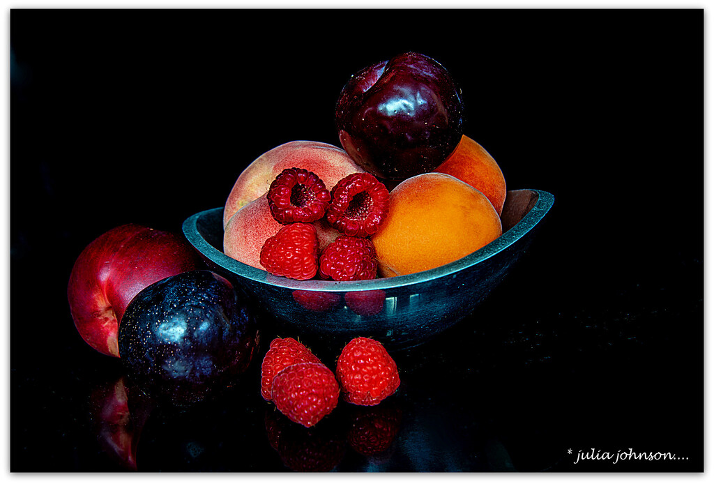 Summer Fruits.. by julzmaioro