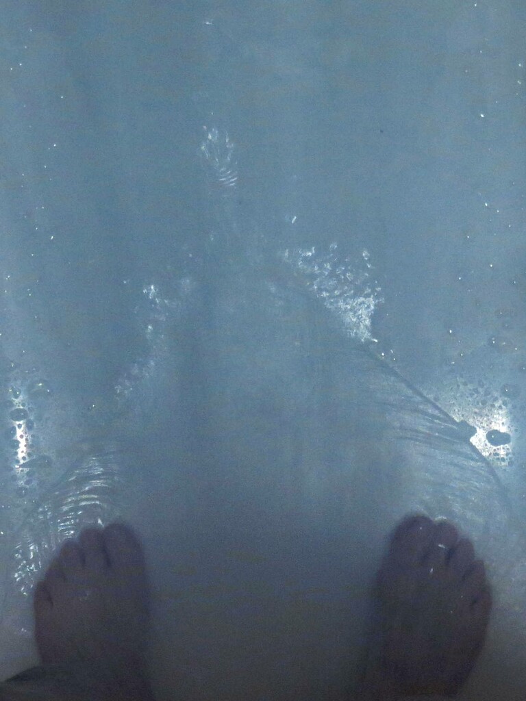 Wet Feet by grammyn